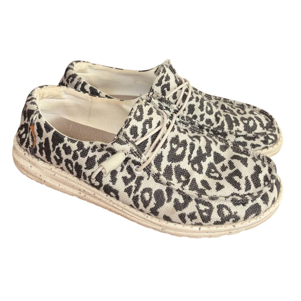 Hey Dude women’s Wendy Woven Cheetah Grey slip-on shoes (size 9)